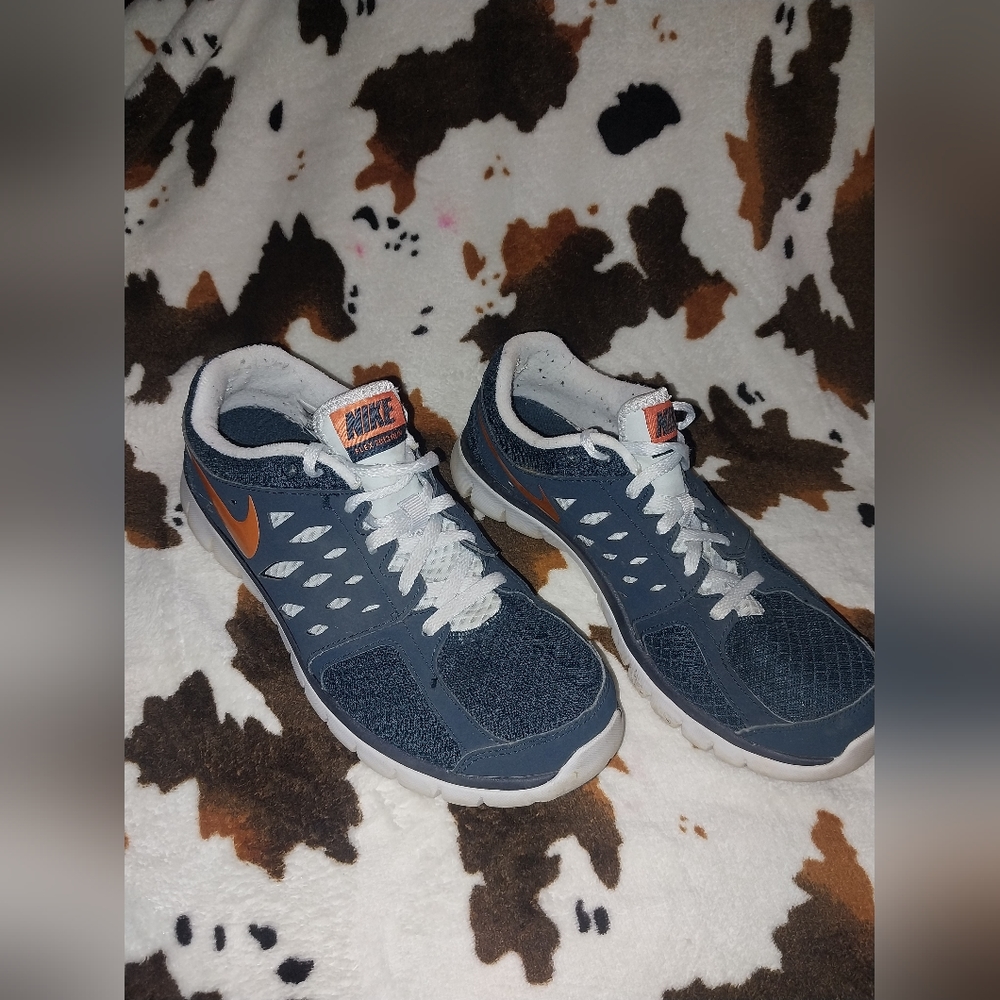 2 pairs Nike Flex 2013 Run szs 9 & 9.5